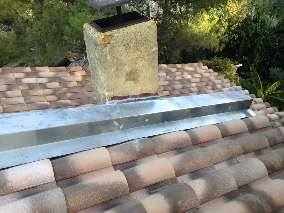 Abergement de cheminée en zinc